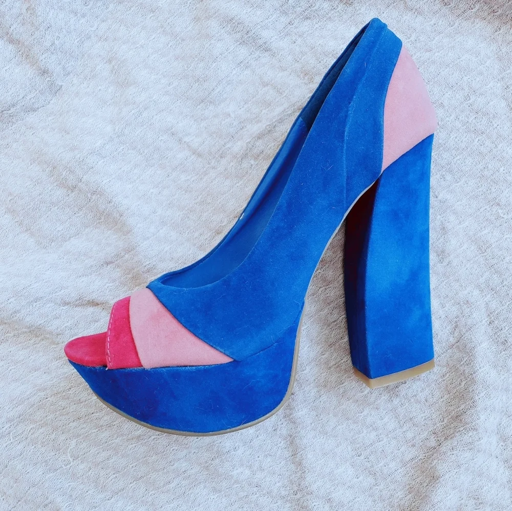 NWT! Bamboo Platform Heel